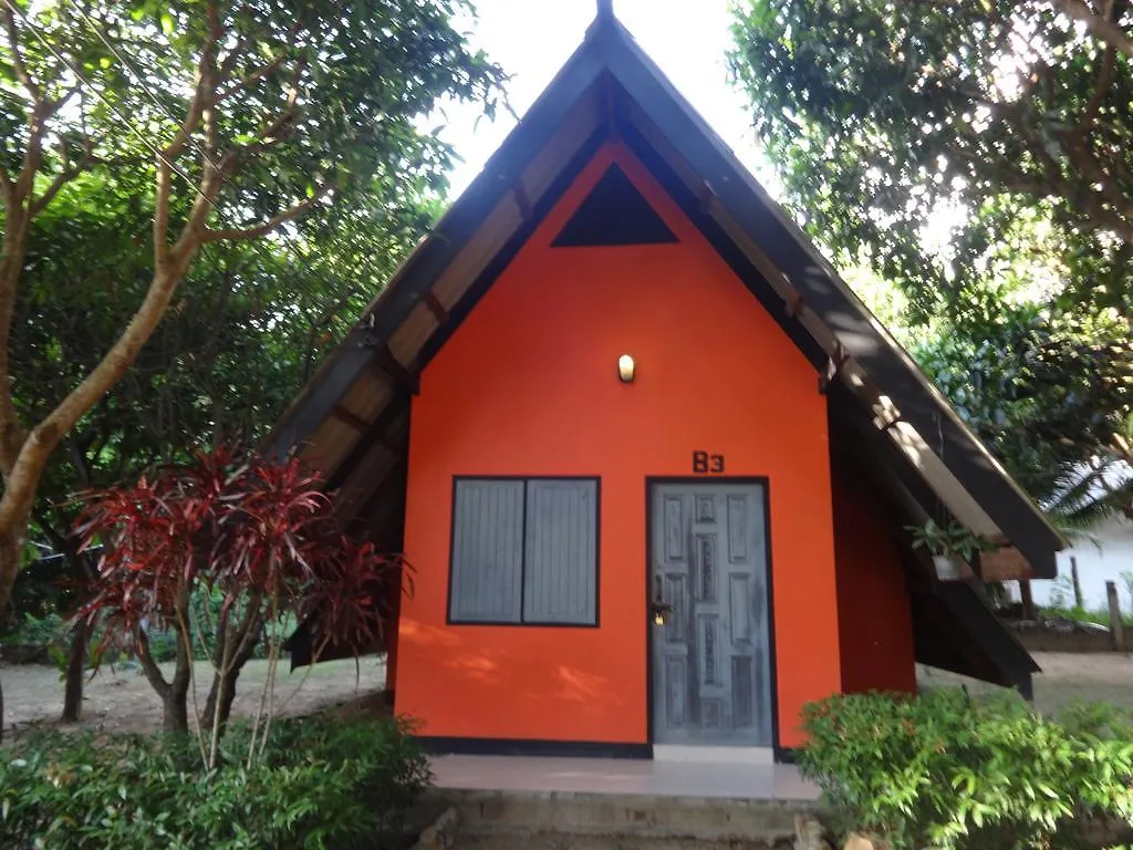 Cashewnut Tree Bungalows Ko Lanta 0*,  Tailândia