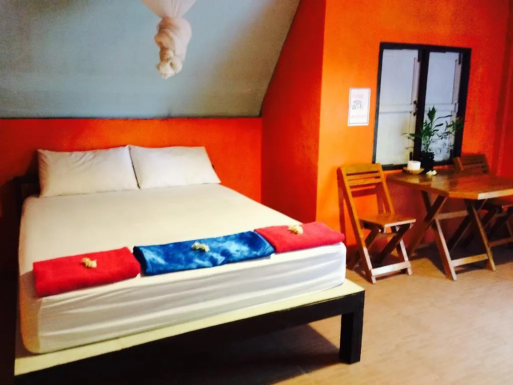 Alojamento de Turismo Selvagem Cashewnut Tree Bungalows Ko Lanta Tailândia